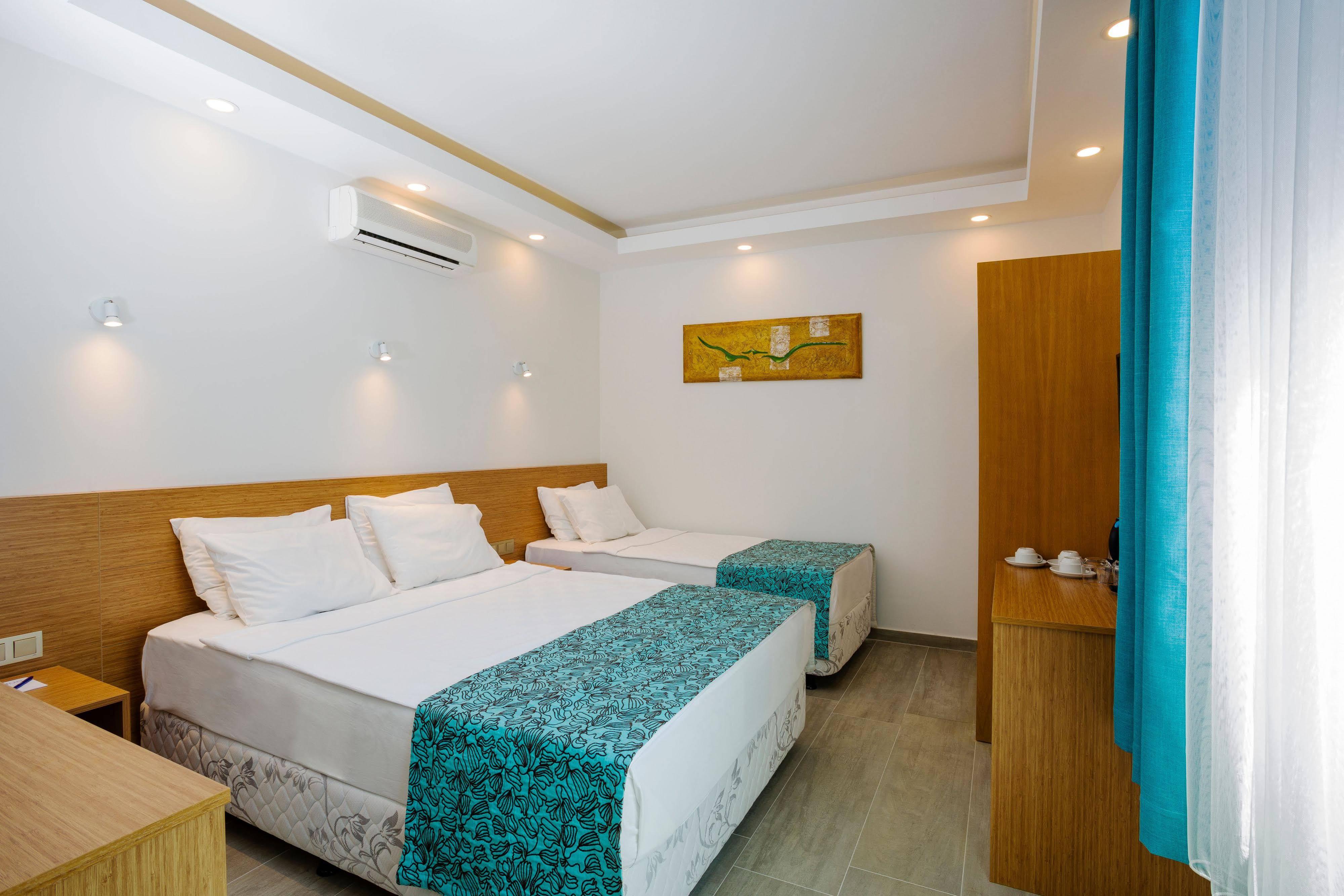 My Marin Otel Тургутрейс Екстериор снимка